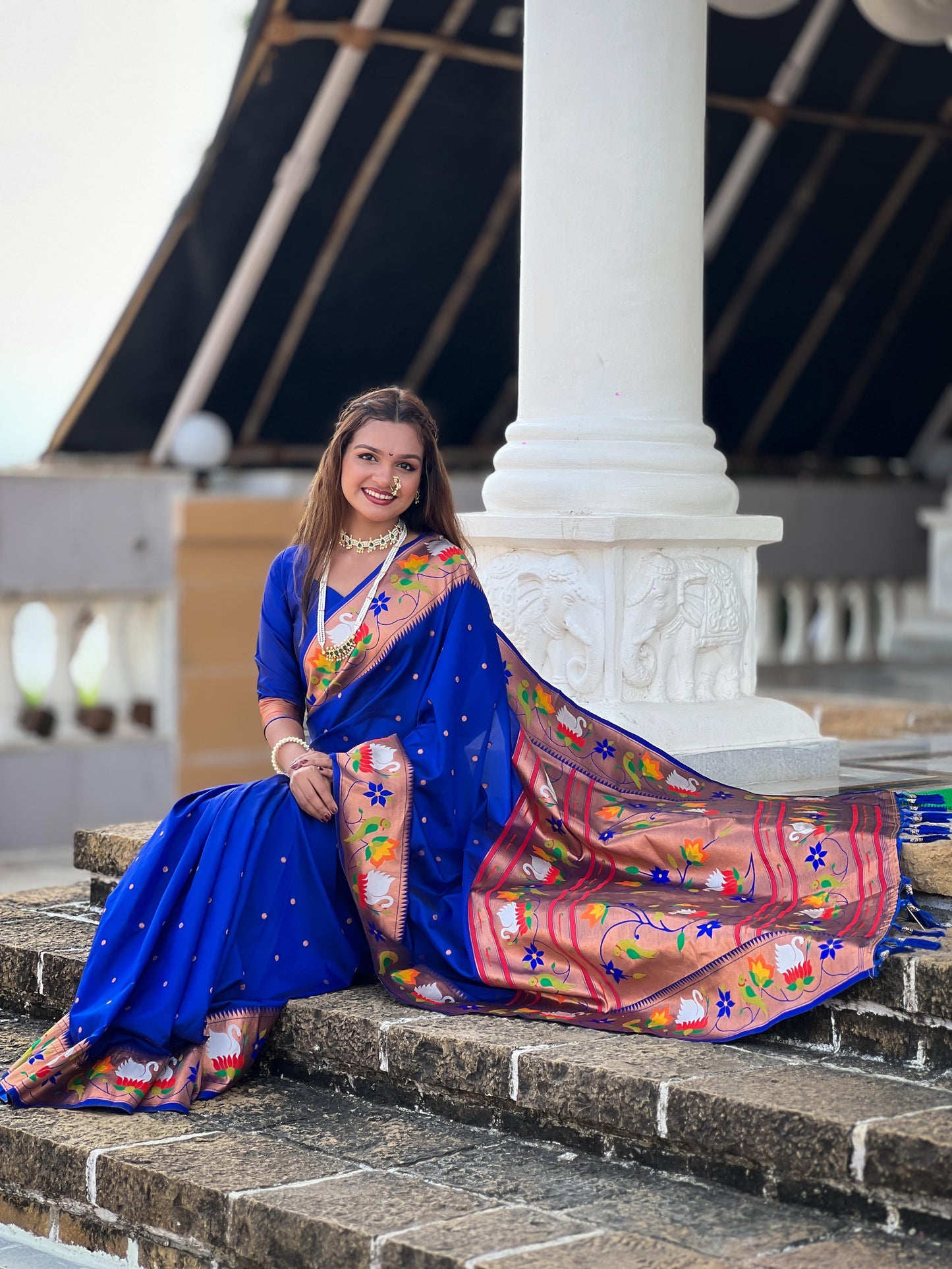 RAJHUNS PAITHANI