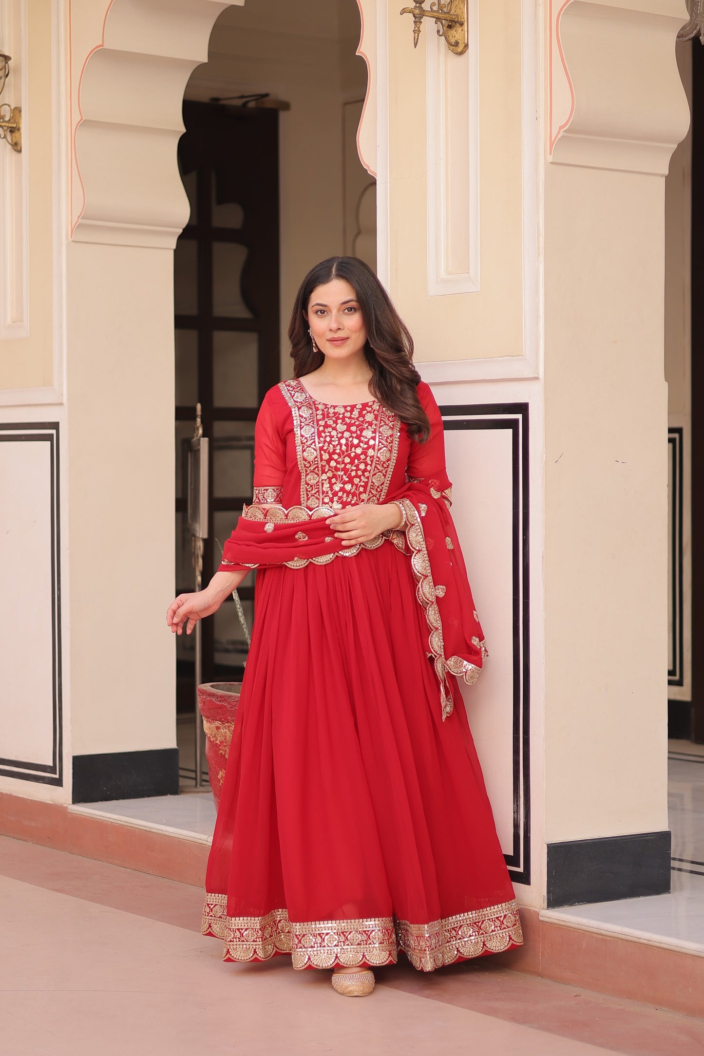✨Designer Faux Blooming Embroidered Gown Set ✨