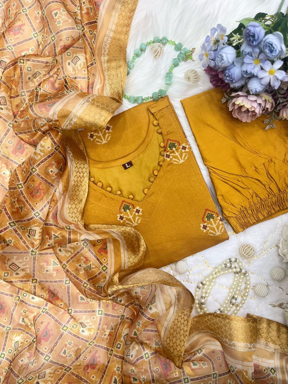 ✨ New Arrival – Elegant Simmer Silk Suit Set ✨