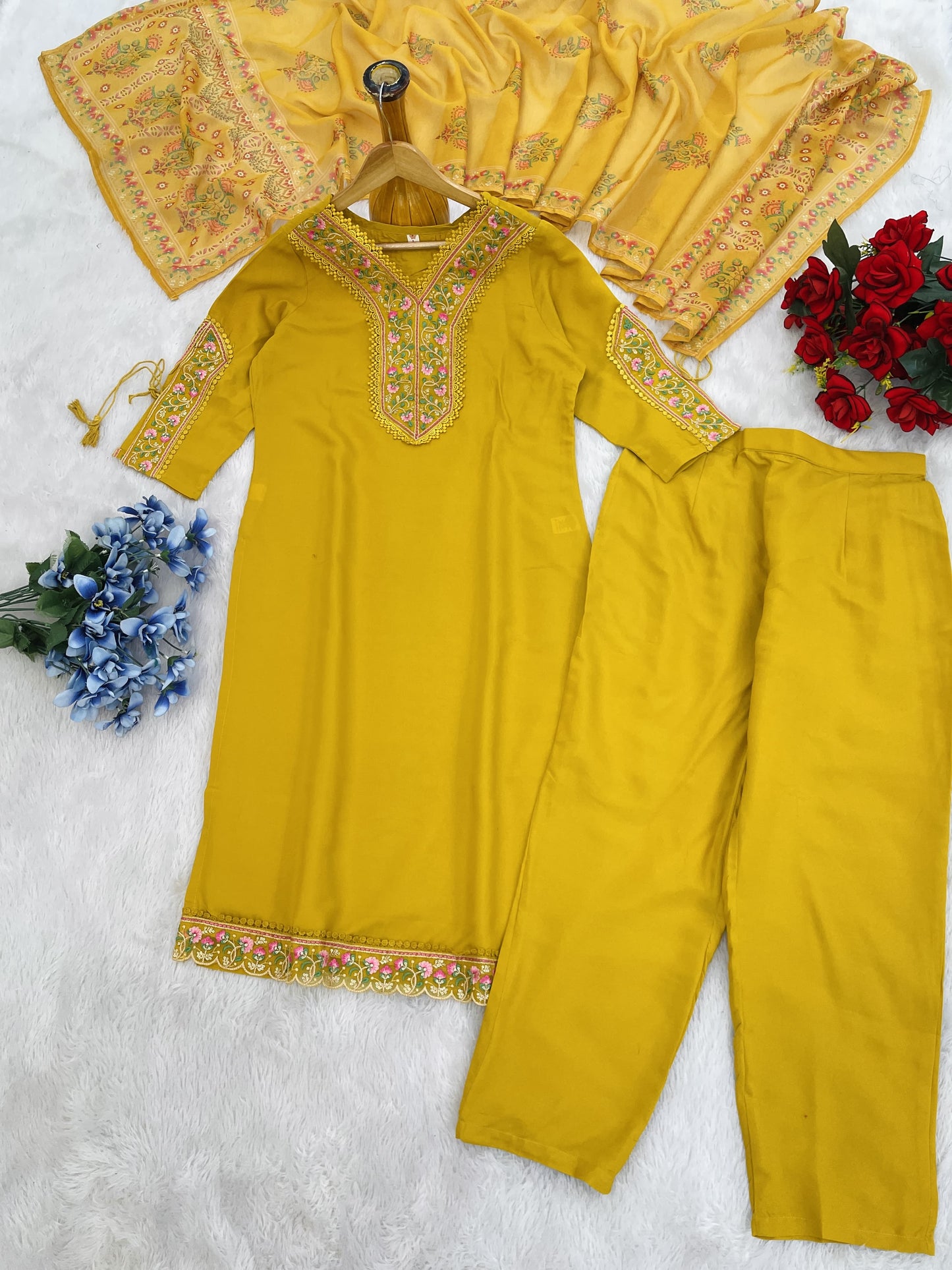 ✨ New Arrival – Pure BSY Viscose Chanderi Suit Set ✨