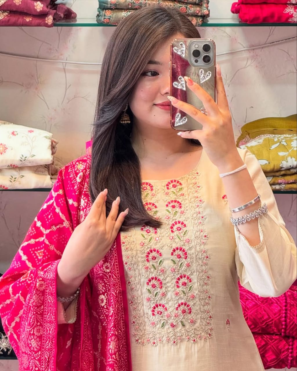 🌸 Graceful Banarasi Bandhej Suit Set ✨