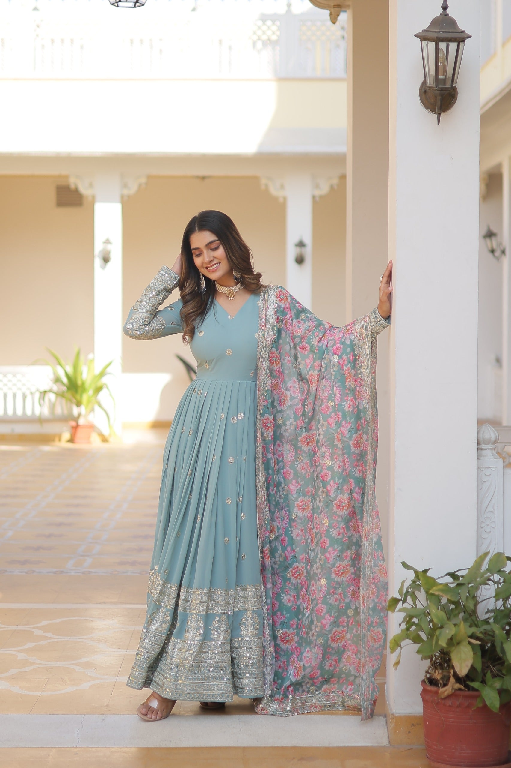 V-neck full-sleeve gown design