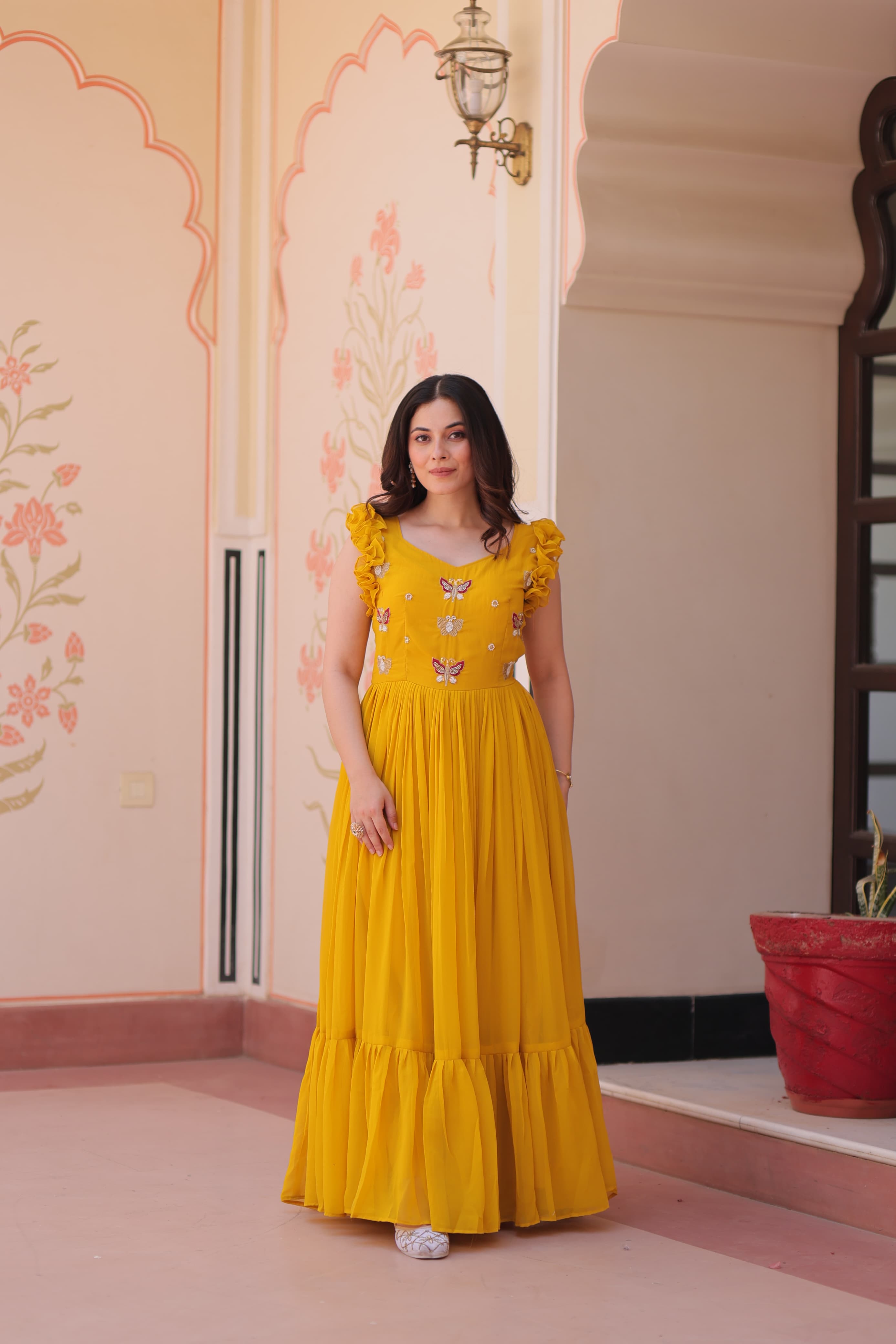Sleeveless Faux Blooming Gown with Double Frill Shoulder