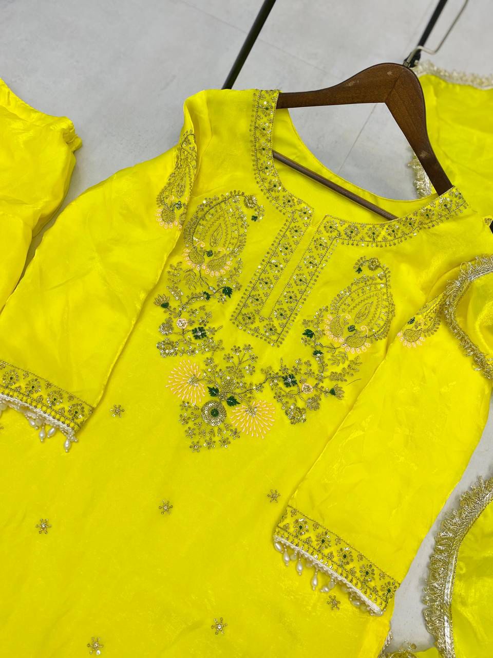 Designer Fendy Suit Set with Lace Border Dupatta – Festive Wear