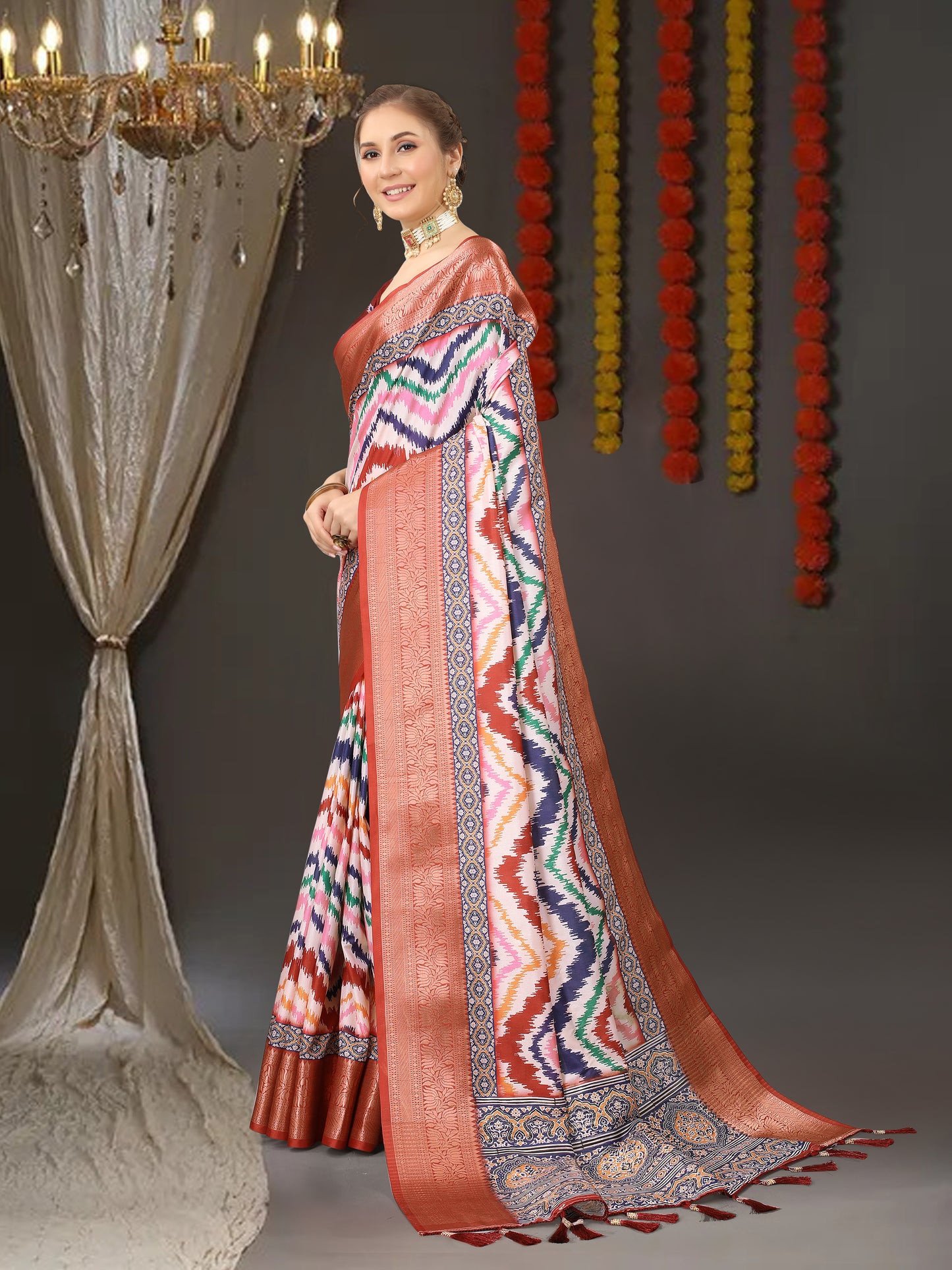 Gratifying Malti Color Soft kanjivaram  Silk Saree