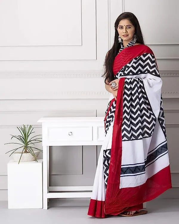 Pure Linen Black N White  Color Saree with Digital Print in  Zigzag Design