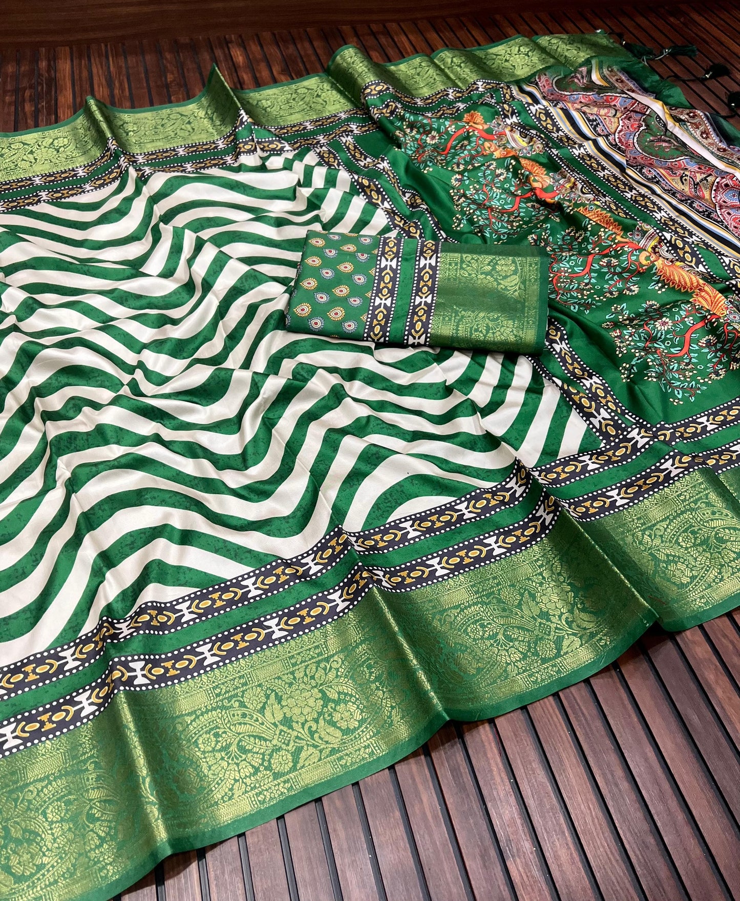 Green Color Pure lichi Dola Silk Digital Print Saree