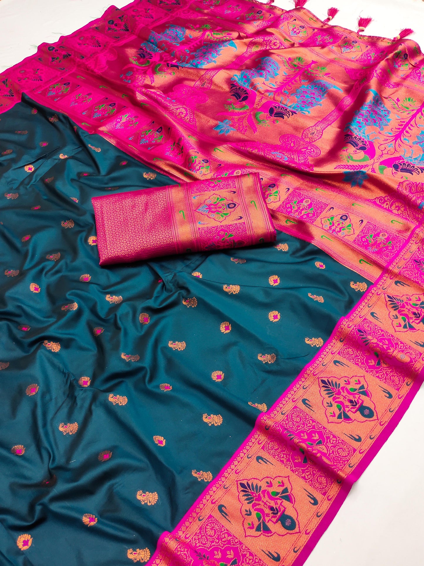 KIVA PAITHANI