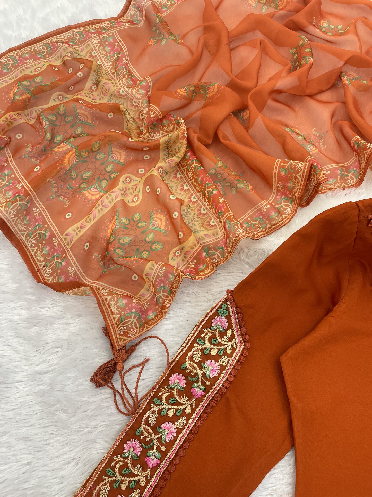 ✨ New Arrival – Pure BSY Viscose Chanderi Suit Set ✨