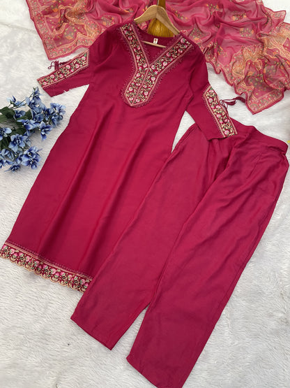 ✨ New Arrival – Pure BSY Viscose Chanderi Suit Set ✨