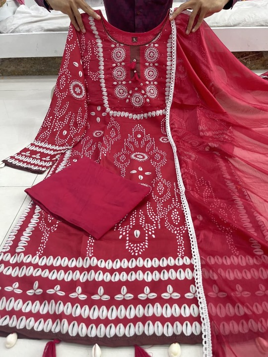 Elegant Festive Wear for Women by Her Highness Fashion