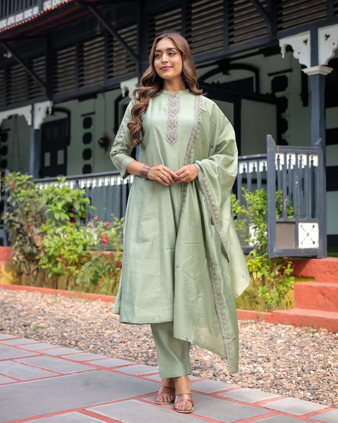 Elegant Muslin Silk Suit Set with Chanderi Dupatta