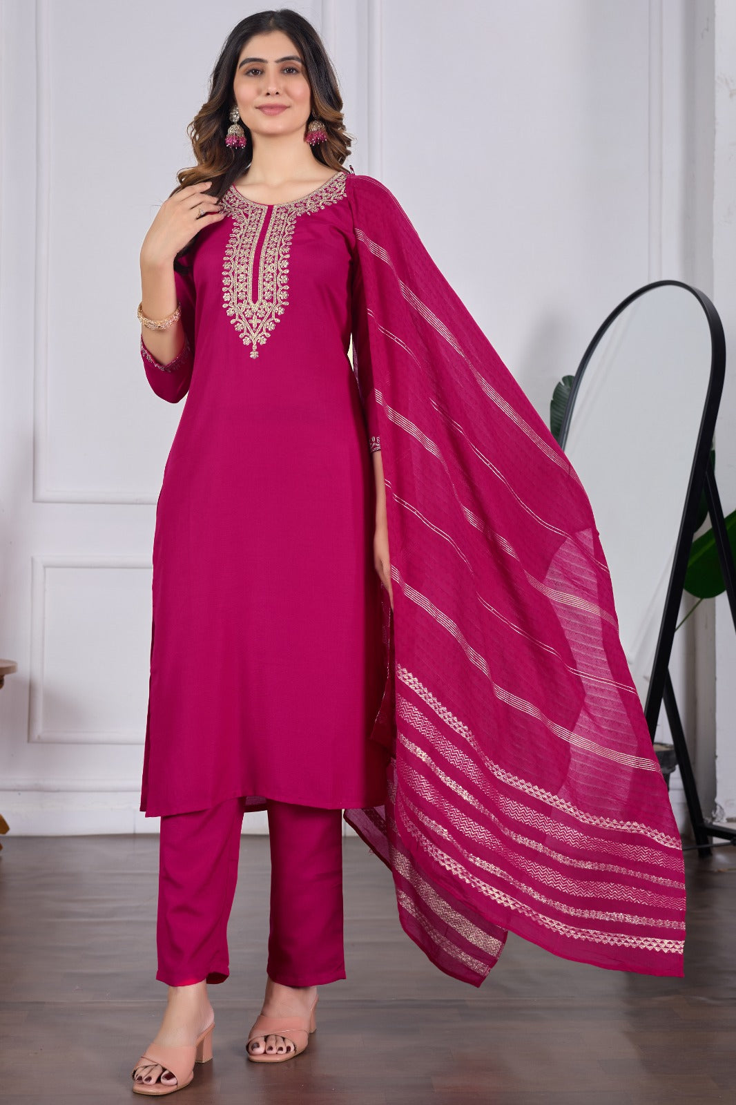Heavy Reyon Slub Embroidered Suit Set for Women
