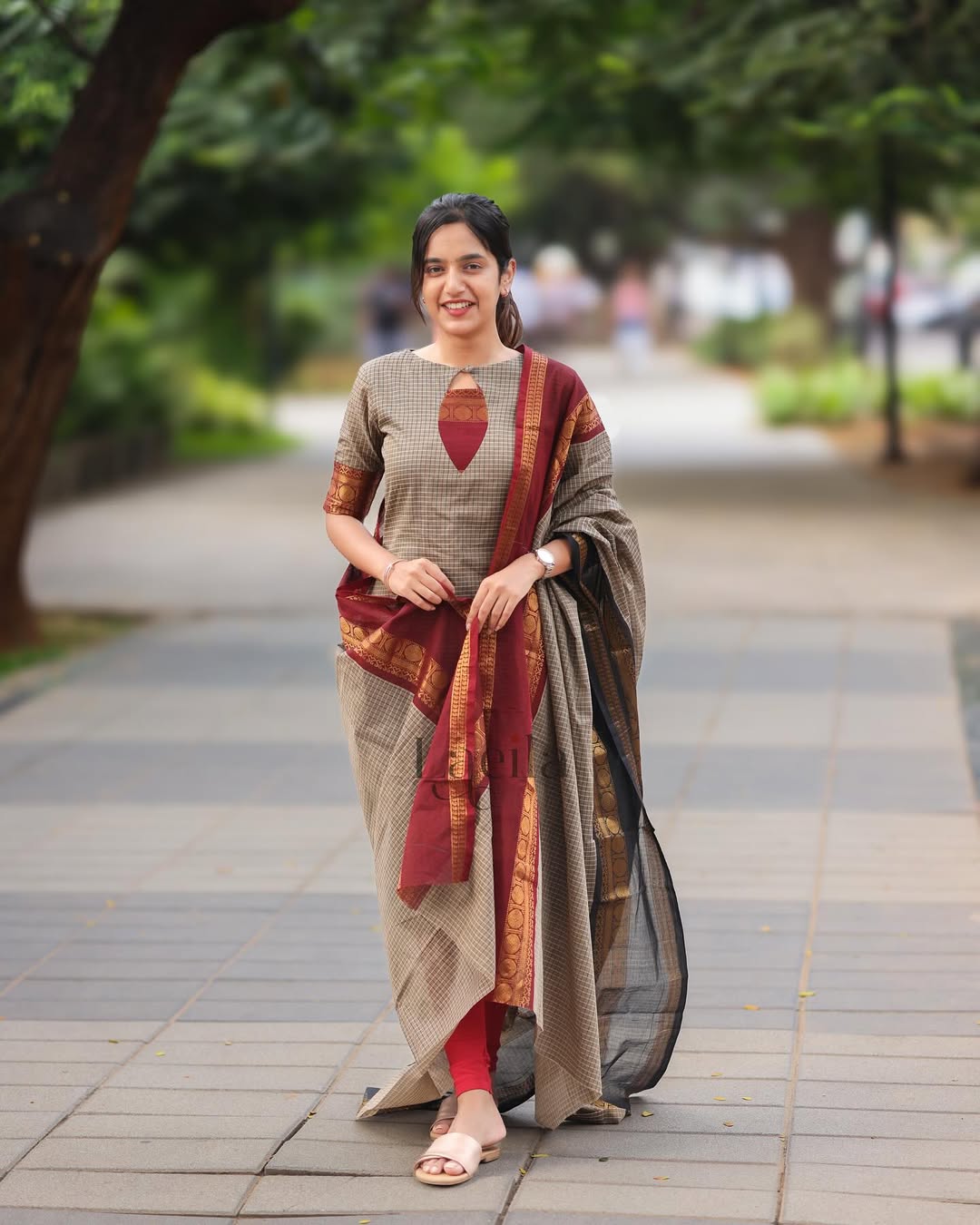Elegant traditional South cotton outfit